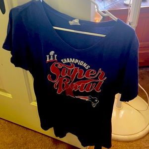 Women’s extra-large New England patriots Super Bowl champion T-shirt